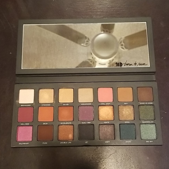 Makeup - Picture 2 of 2